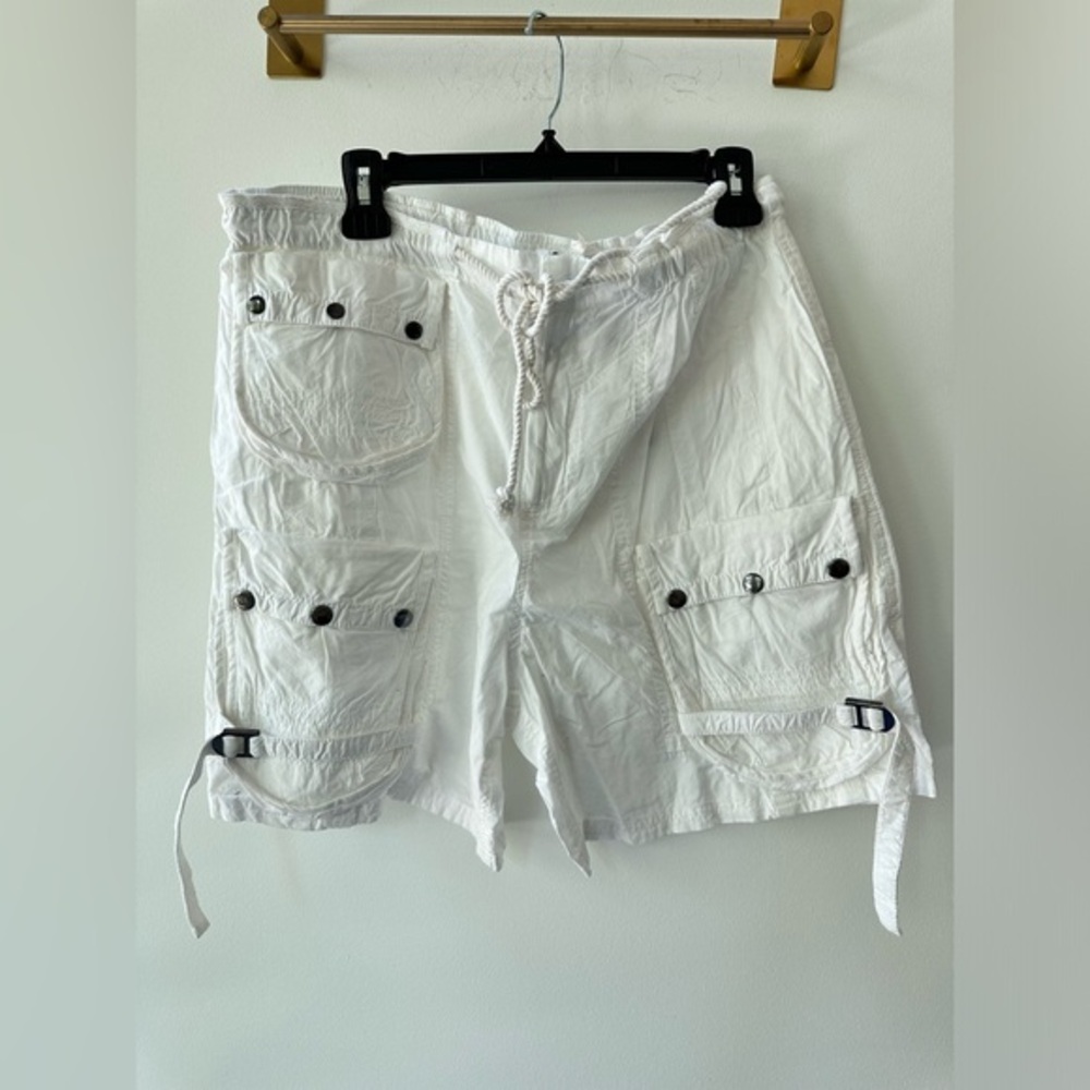 NWOT FREE PEOPLE Moon Bay parachute cargo shorts. ( White color discontinued).